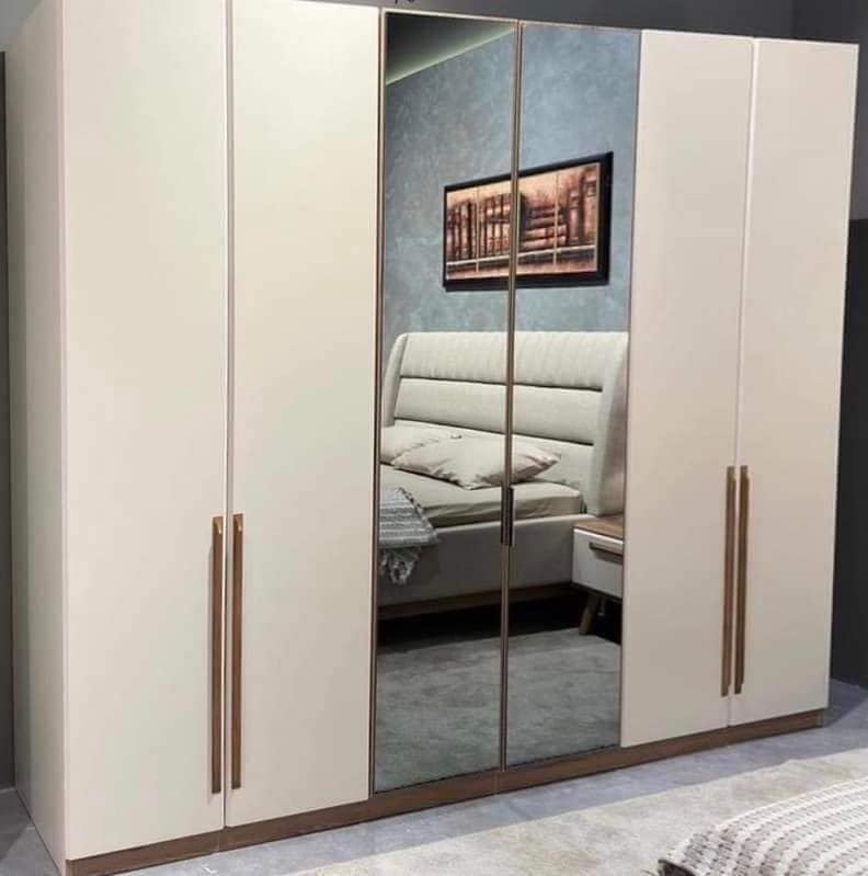 غرفه نوم مي - الصورة 2