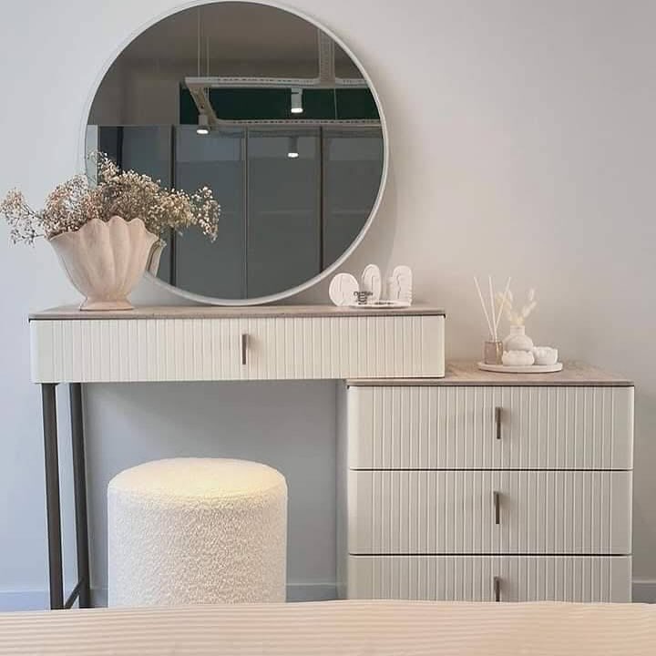 غرفه نوم جينا - الصورة 4